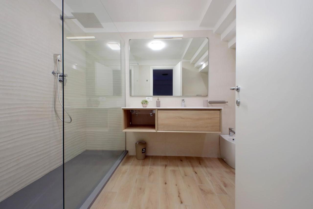 Trevi Suite Apartment - Barberini Рим Экстерьер фото